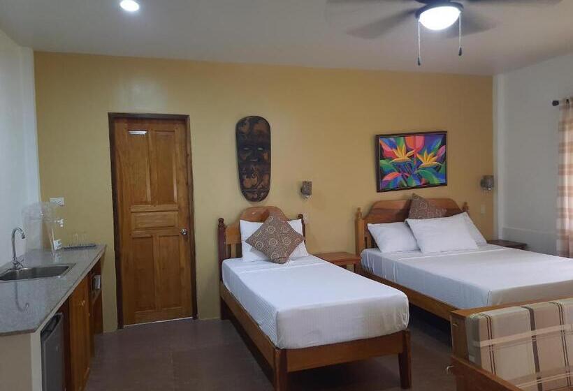 Семейный Номер Вид на Море, Eastwind Beach Club  El Nido