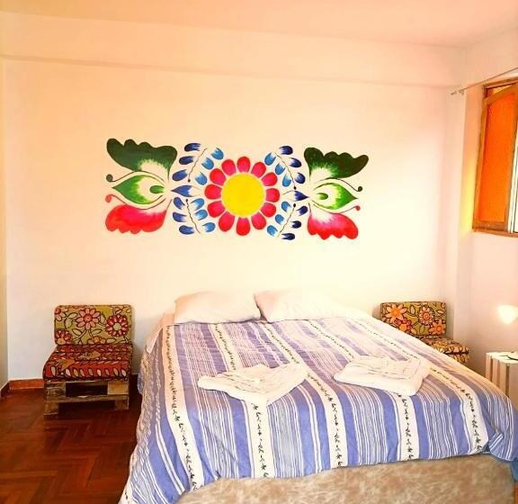 اتاق ساده سه‌ نفره, The Andean Rooftop Guesthouse
