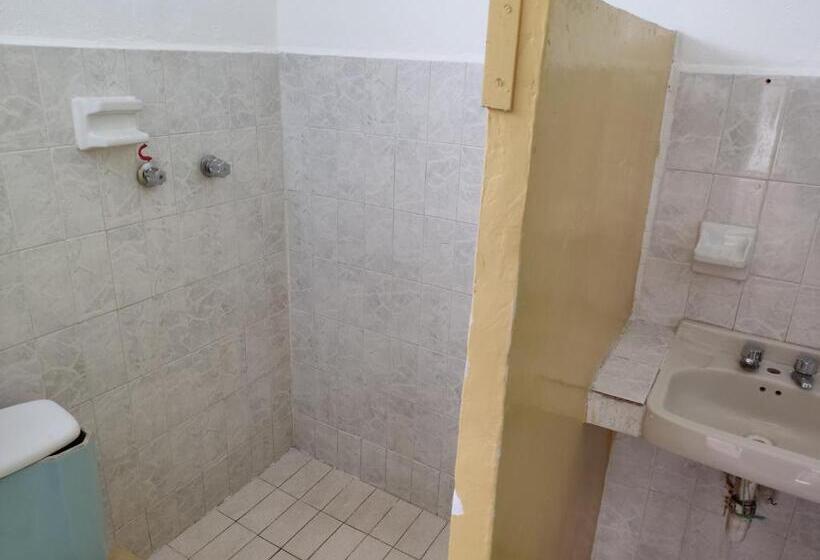 اتاق استاندارد با 2 تخت دوبل, Tivoli