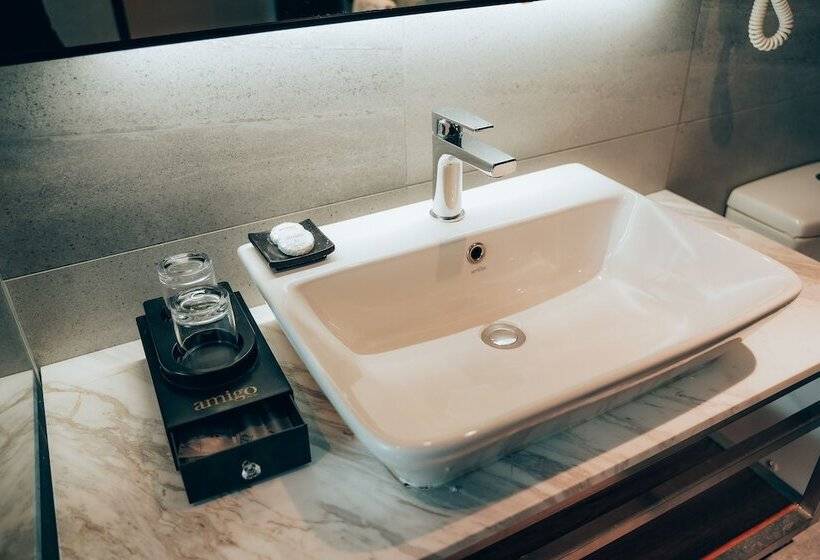اتاق لوکس, Amigo Hotel Bintulu