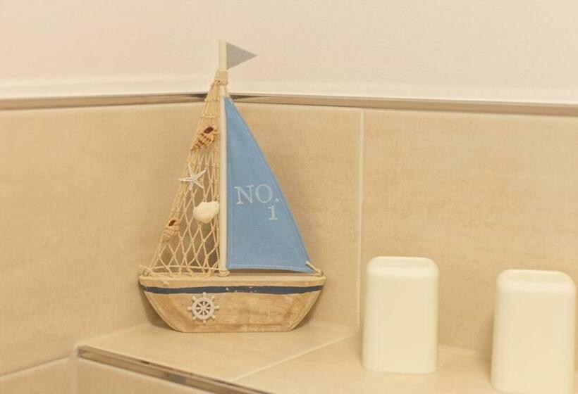 اتاق استاندارد با بالکن, Pension Zur Regatta