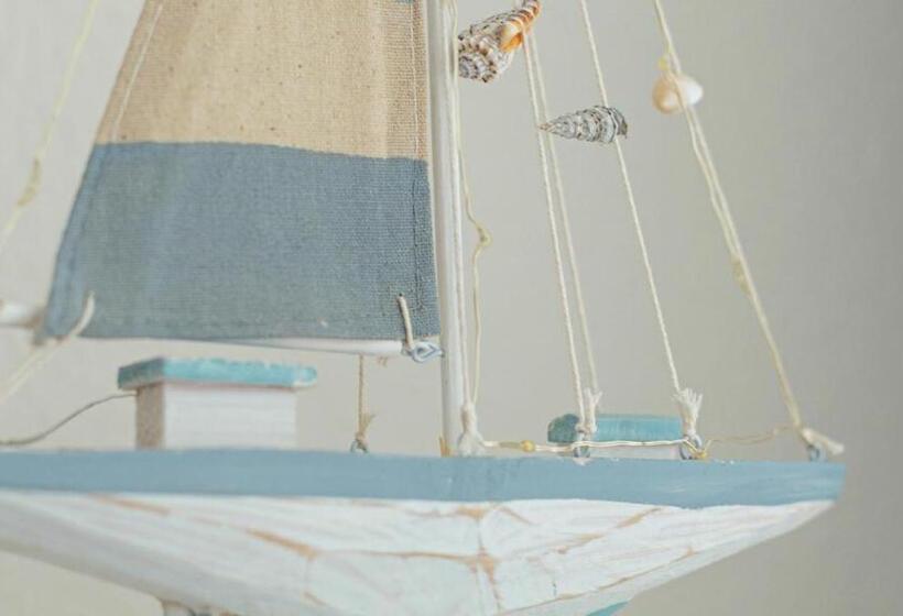 اتاق استاندارد سه تخته با بالکن, Pension Zur Regatta