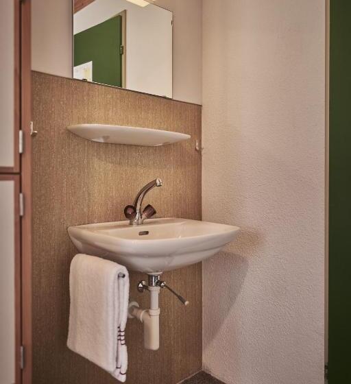 Номер Стандарт, Alpine Base Hostel   Adults Only