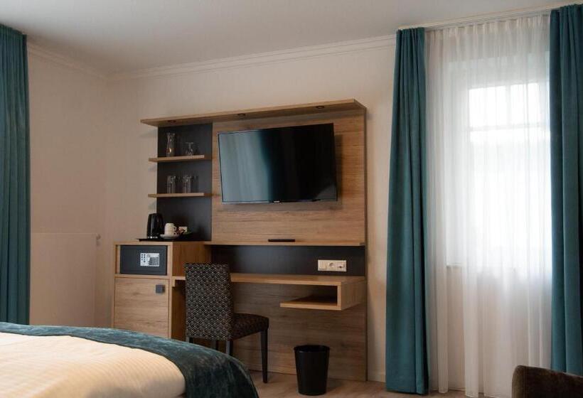 Номер Deluxe, Central Hotel Wagenfeld