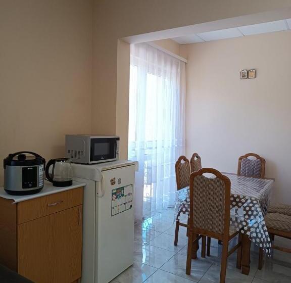 Апартаменты 2 Спальни, Kitica House