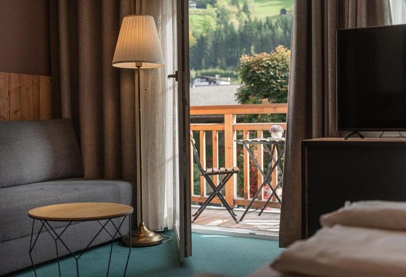 Студия Стандарт, Alpenparks Hotel Montana Matrei