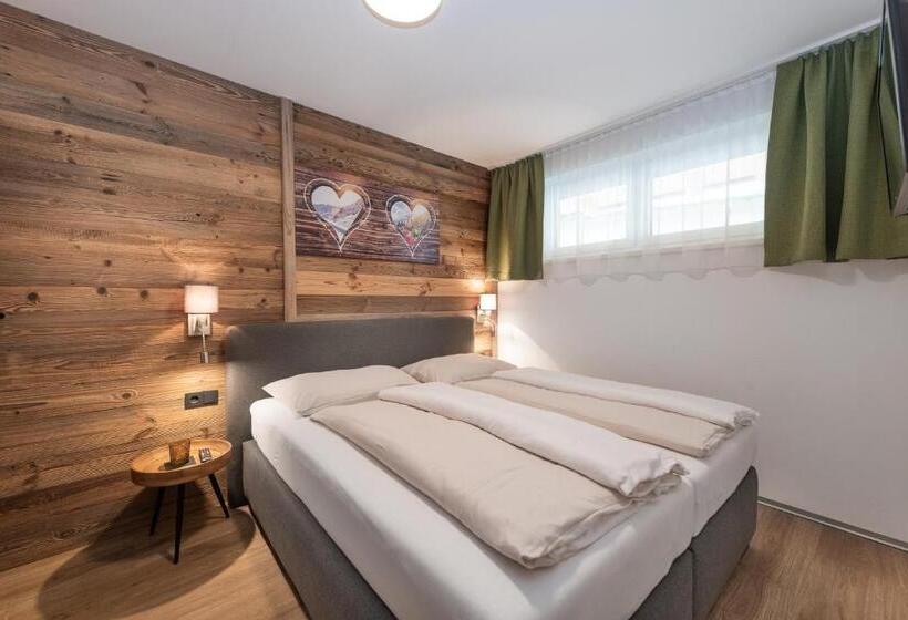 Апартаменты Superior 1 Спальня, Alpenparks Hotel Montana Matrei