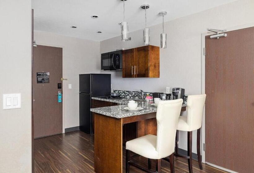 身障者適用スタンダードルーム, Home Inn & Suites Yorkton