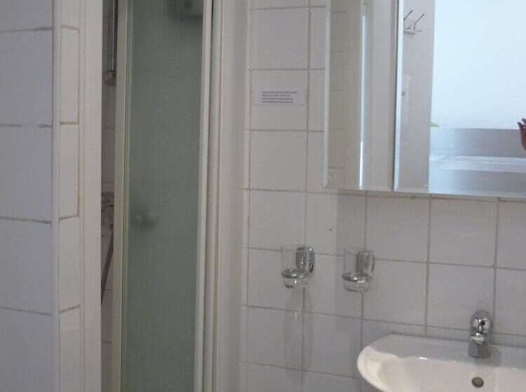 标准单人间, Logis Hôtel Villa Victorine