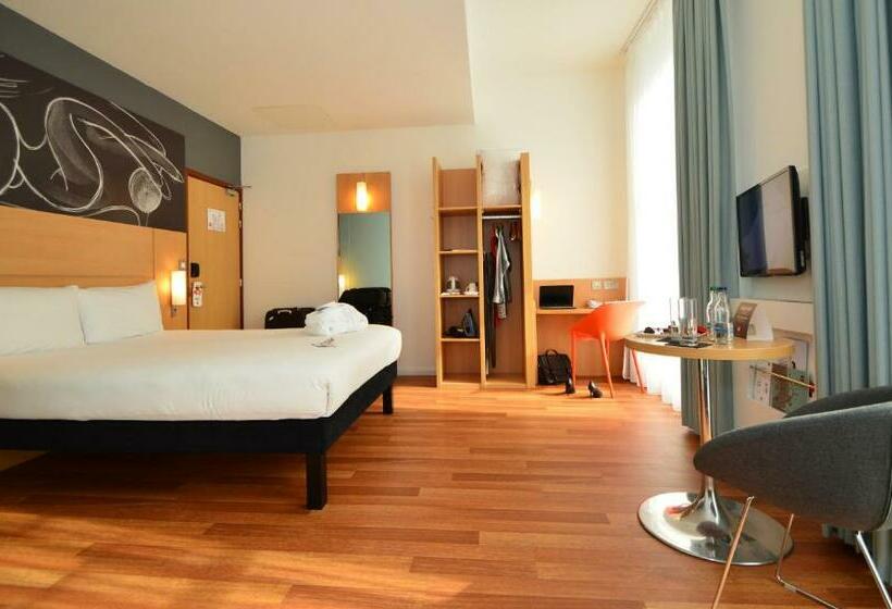 اتاق پرمیوم, Ibis Edinburgh Centre South Bridge – Royal Mile