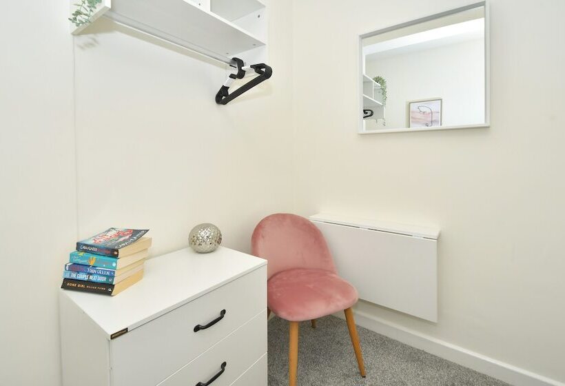 اتاق استاندارد یک تخته با سرویس بهداشتی مشترک, Townhouse @ Hall O Shaw Street Crewe
