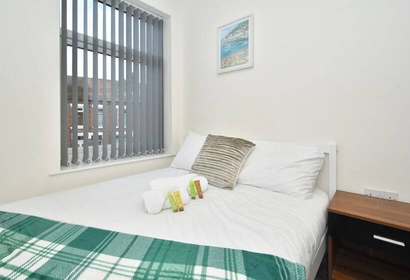 اتاق استاندارد با سرویس بهداشتی مشترک, Townhouse @ Hall O Shaw Street Crewe