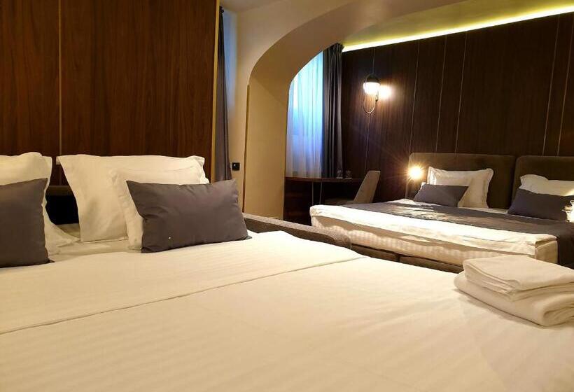 اتاق استاندارد چهار تخته, Vila Siago
