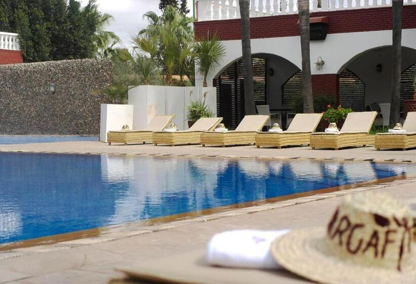 Havuz Manzaralı 1 Yatak Odalı Daire, Targafit Hotel & Hammam