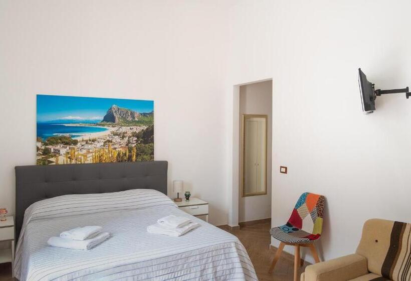 Quarto Deluxe, Camera Tonnarella