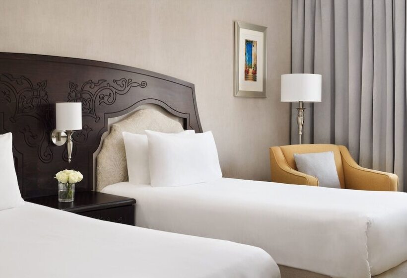 Номер Стандарт с Балконом, Crowne Plaza Riyadh Al Waha, An Ihg