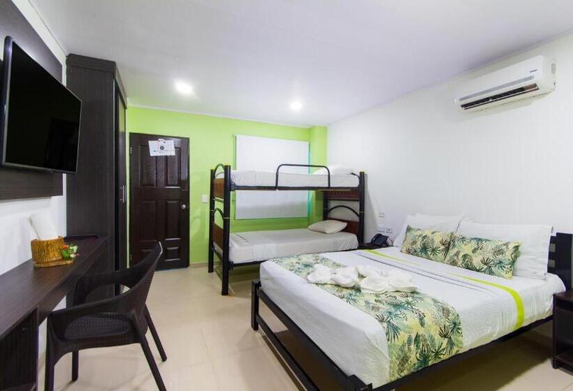 Четырехместный Номер Стандарт, Marina Suites By Geh Suites