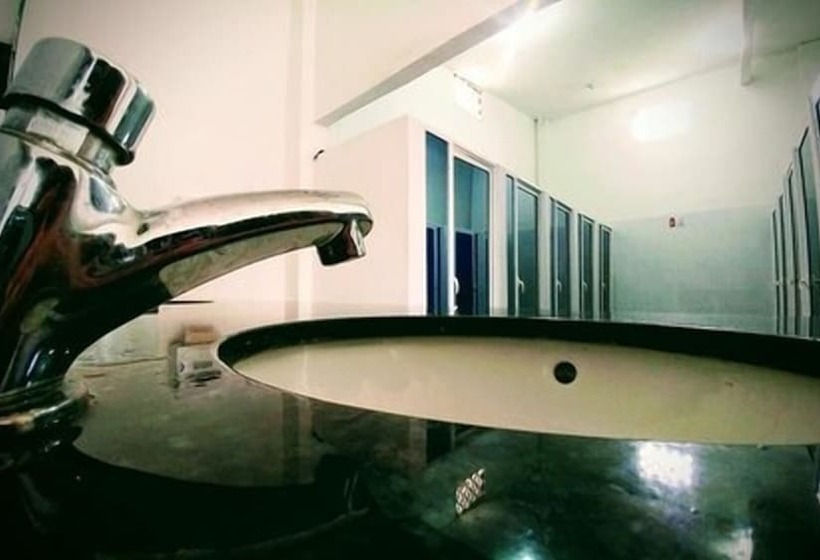Кровать в Общей Комнате, Media Luna Hostel