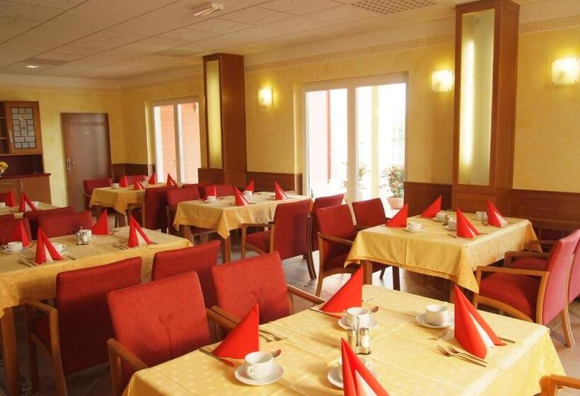 اتاق استاندارد یک نفره, Vila Emei
