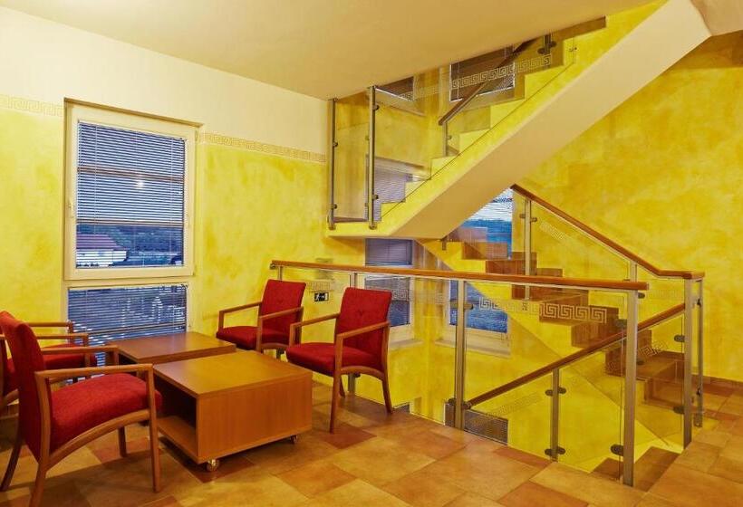 اتاق استاندارد یک نفره, Vila Emei