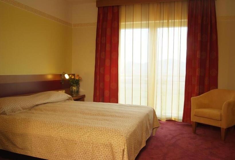 اتاق استاندارد, Vila Emei