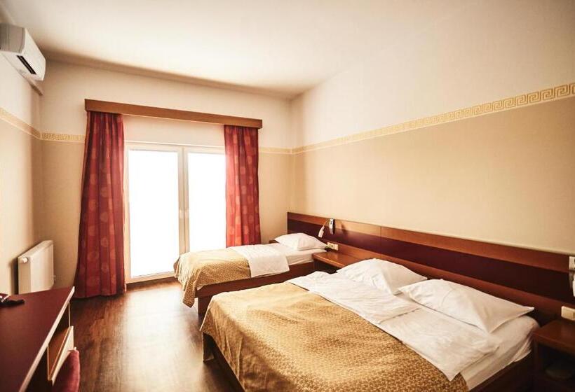 سوئیت خانواده 2 خوابه, Vila Emei