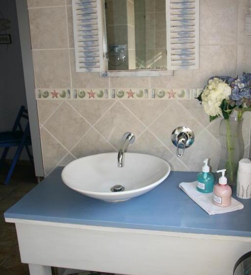 اتاق استاندارد با تراس, Ponciana Superior Guesthouse