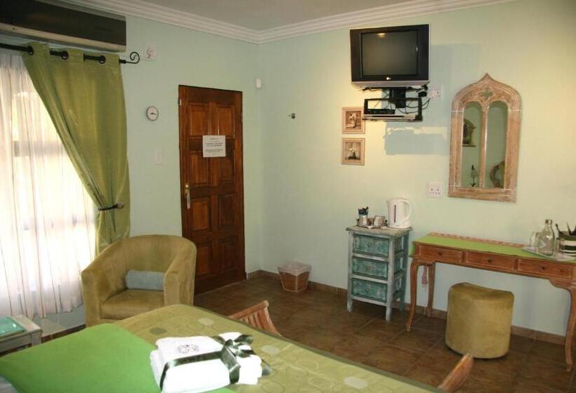 اتاق استاندارد با تراس, Ponciana Superior Guesthouse