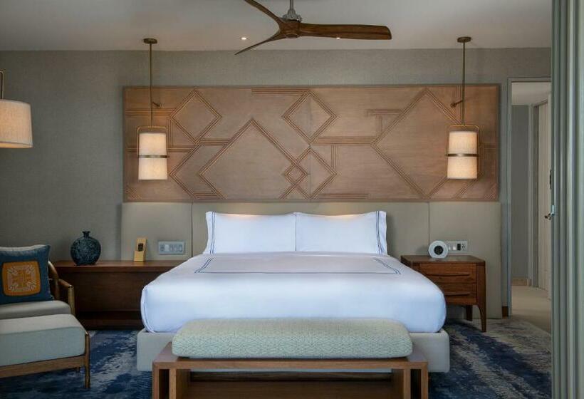 Suite cu Mansardă, Conrad Punta De Mita
