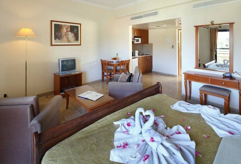 スタンダードスタジオ, Panareti Coral Bay Resort