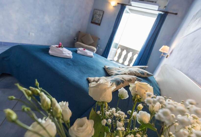 Triple Room Sea View, Blu Tropea Maison