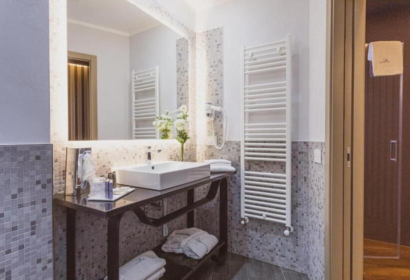 Номер Executive, Callistos Hotel & Spa