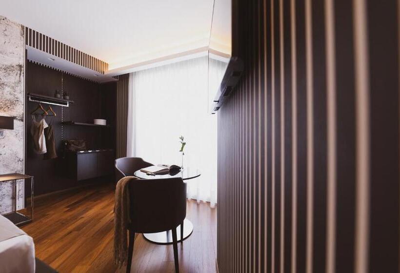 Номер Executive, Callistos Hotel & Spa