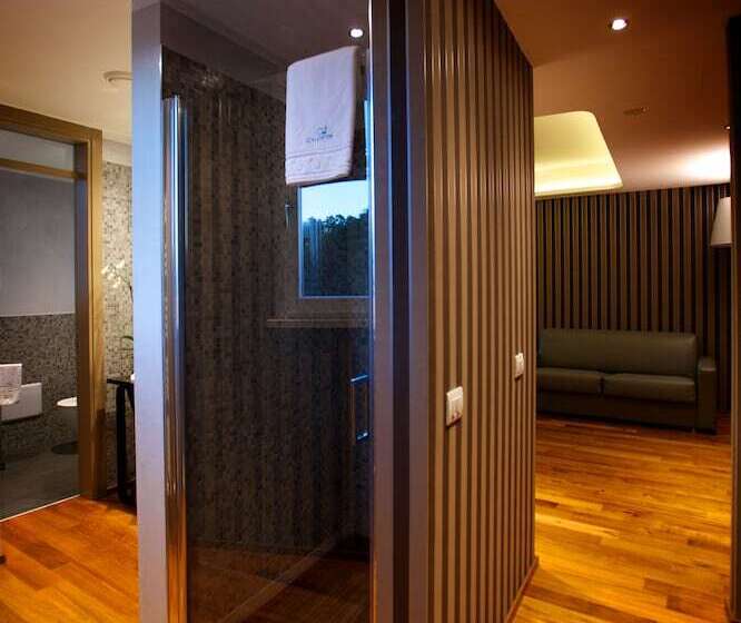 Четырехместный Номер Ejecutiva, Callistos Hotel & Spa