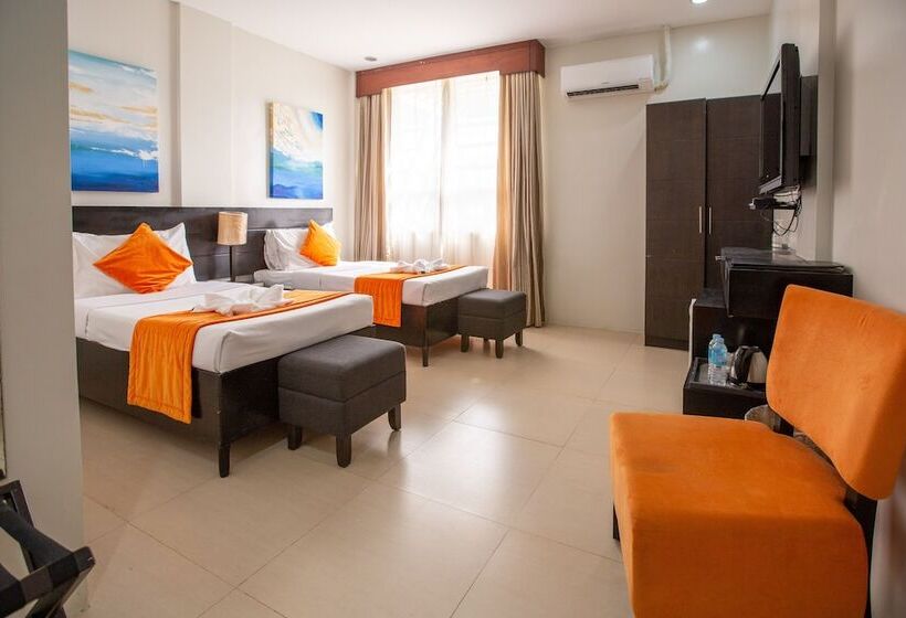 スーペリアールーム, Holiday Suites