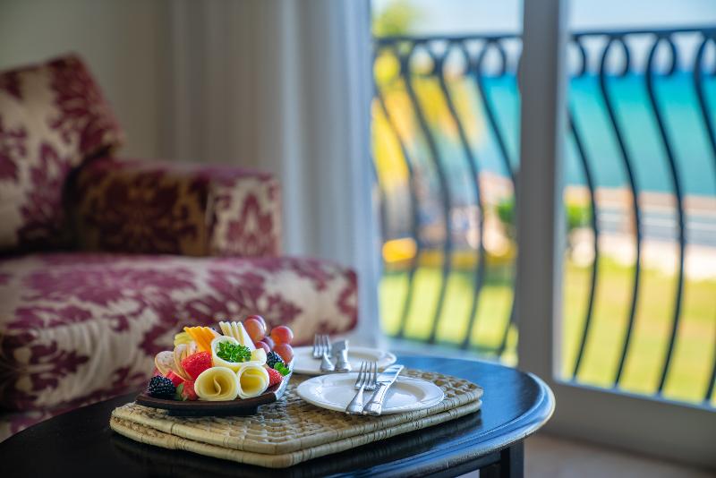 سوییت جونیور با چشم‌انداز دریا, Jewel Paradise Cove Adult Beach Resort & Spa