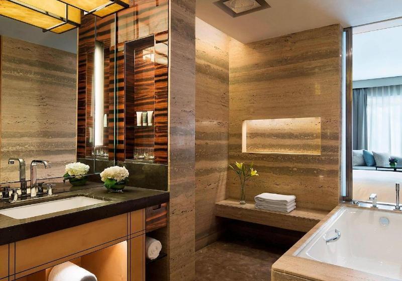 Номер Deluxe Кровать Кинг, Jw Marriott Hotel New Delhi Aerocity