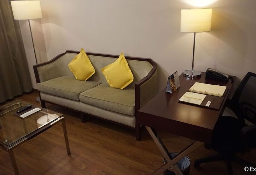 주니어 스위트, Ace Hotel And Suites
