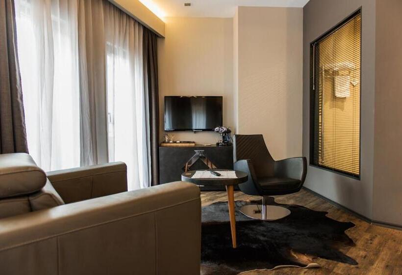 سوییت جونیور, Solun Hotel & Spa