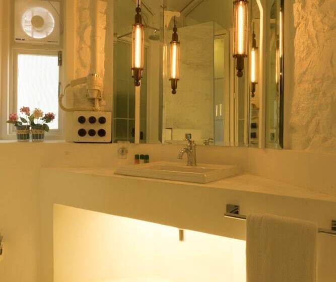 اتاق لوکس, The Tamarind Hotel Anjuna Assagao