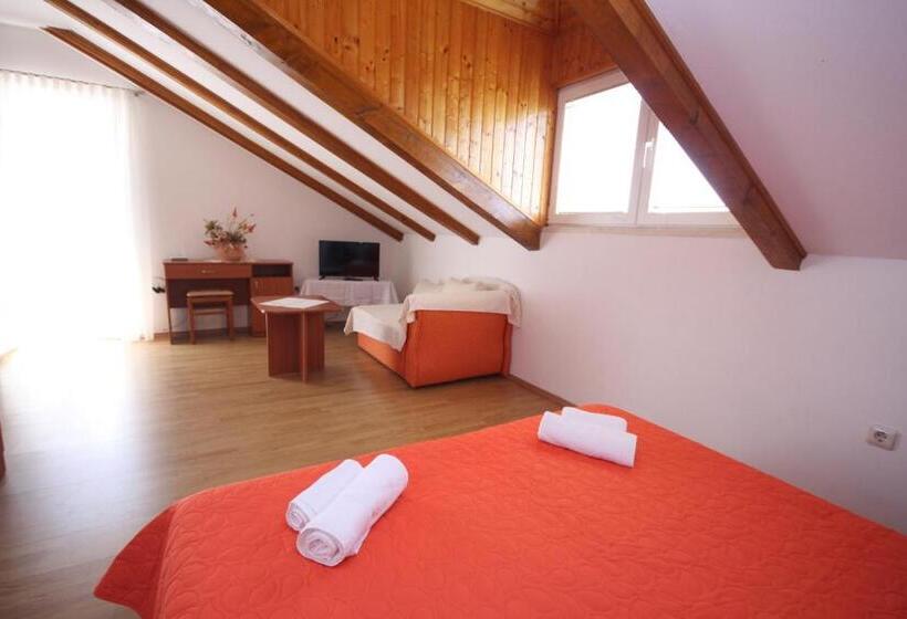 سوییت جونیور با چشم‌انداز دریا, Apartments And Rooms With Parking Space Mlini, Dubrovnik   8835