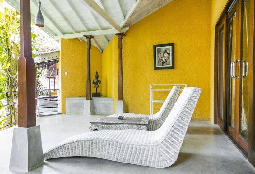 اتاق سوپریور, Thambapanni Retreat