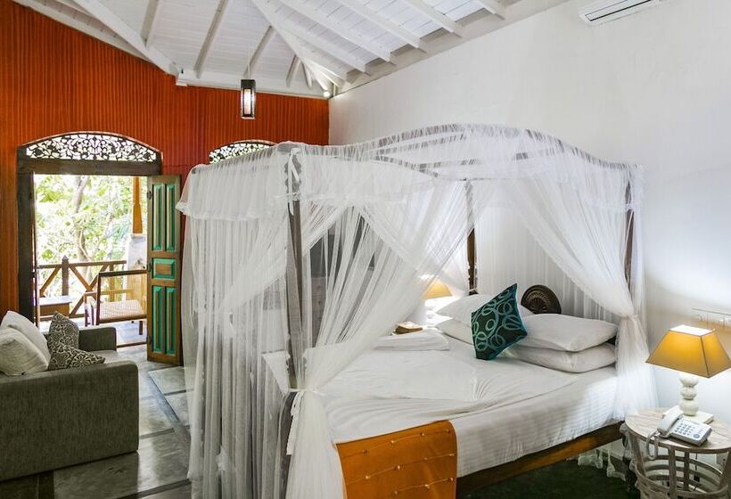 Номер Стандарт, Thambapanni Retreat