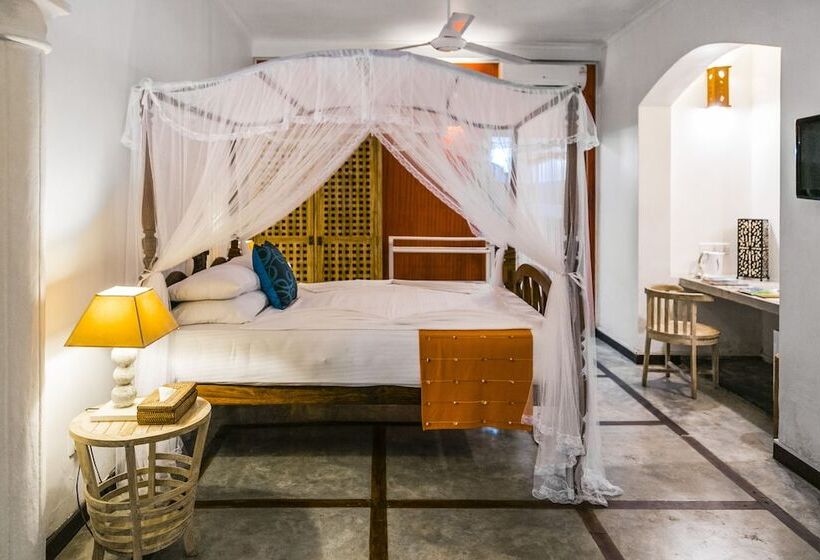 Классический Номер, Thambapanni Retreat