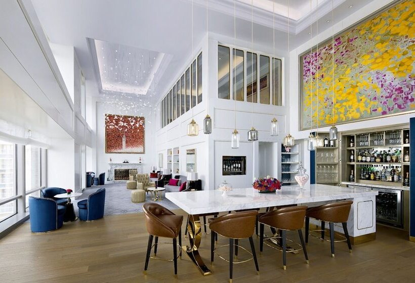Номер Executive, The Langham  Shenzhen