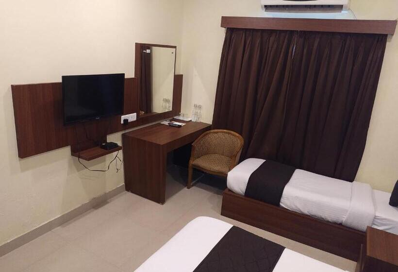 Трехместный Номер Deluxe, Parkwayinn