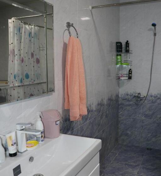 اتاق استاندارد سه نفره, Guest House Semetei