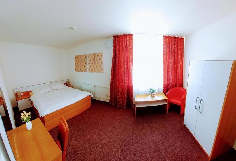 Апартаменты 1 Спальня, Agrohotel Tri Brezy