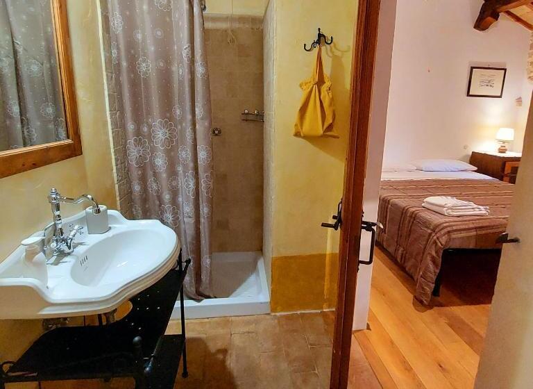 اتاق استاندارد سه نفره, Pietra Antica Agriturismo