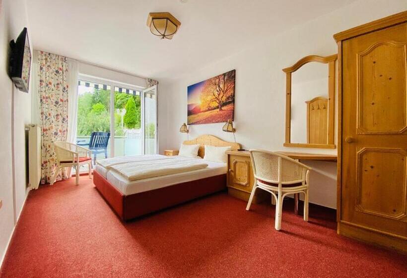 Номер Стандарт с Балконом, Landhotel Edersee